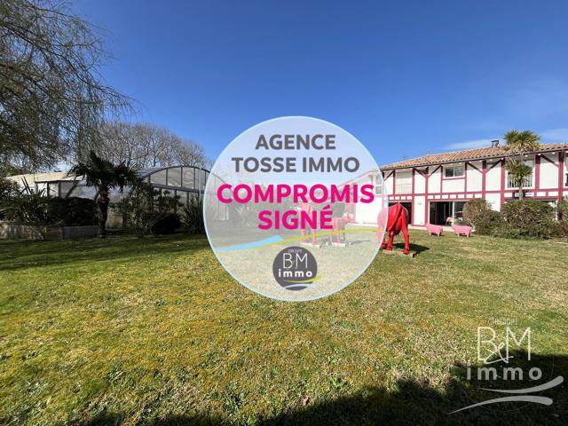 Maison 7 pièces 242 m²