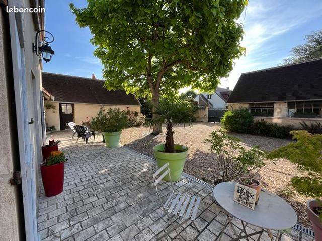 Maison 7 pièces 242 m²