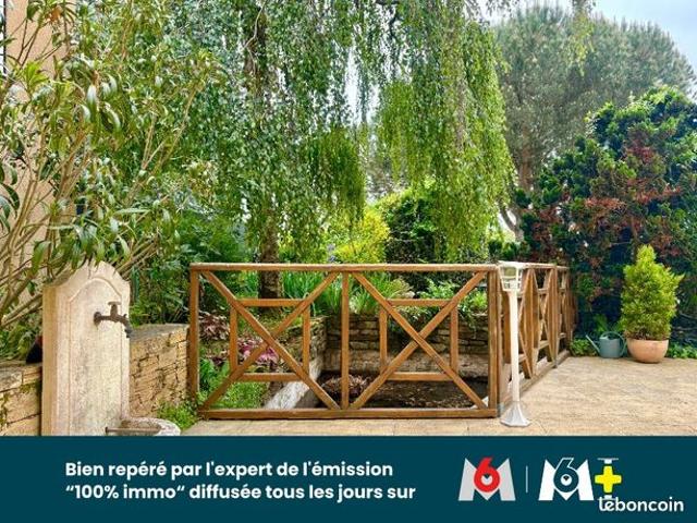 Maison 7 pièces 243 m²
