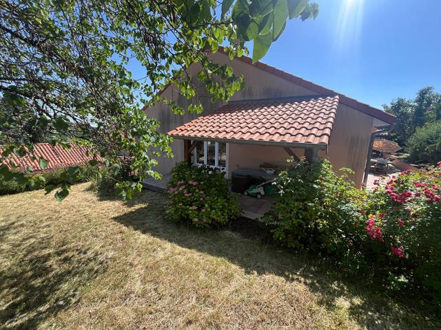 Maison 7 pièces 243 m²