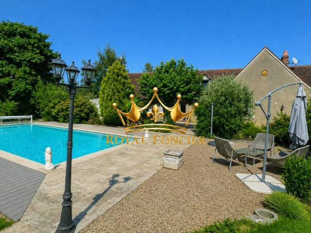 Maison 7 pièces 243 m²