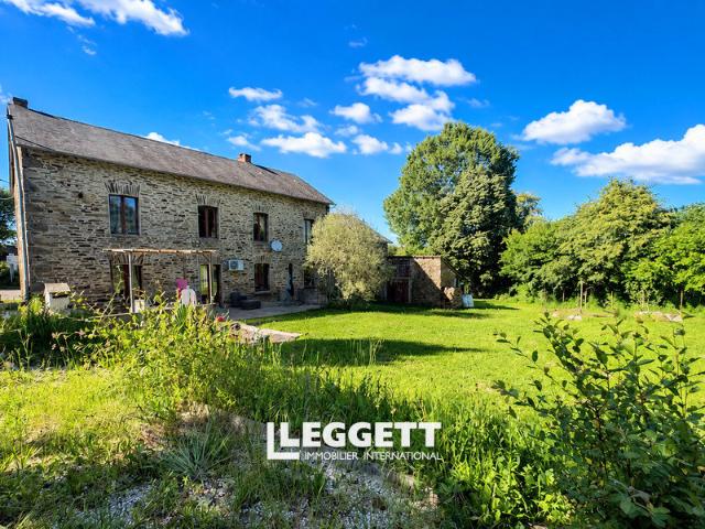 Maison 7 pièces 243 m²