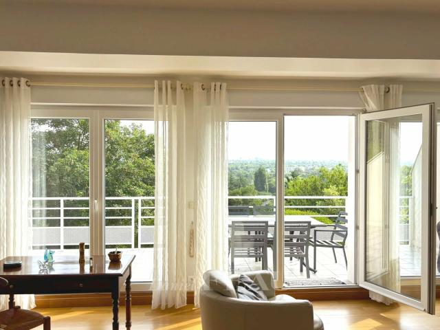 Maison 7 pièces 243 m²