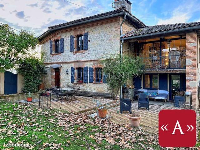 Maison 7 pièces 243 m²