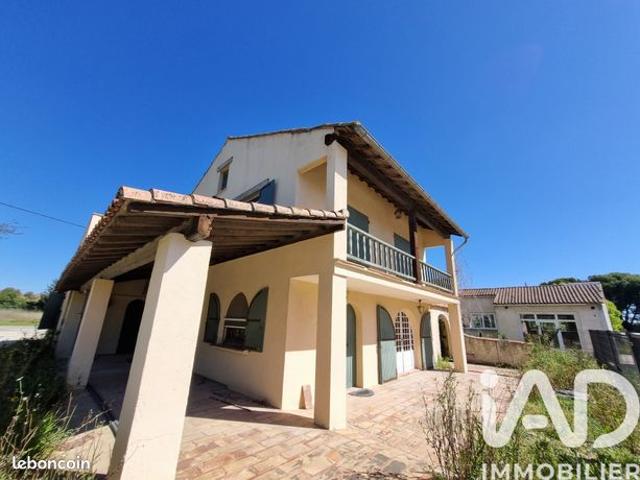 Maison 7 pièces 243 m²
