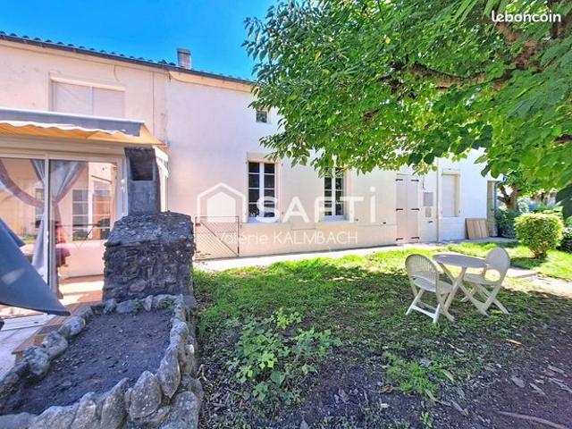 Maison 7 pièces 254 m²
