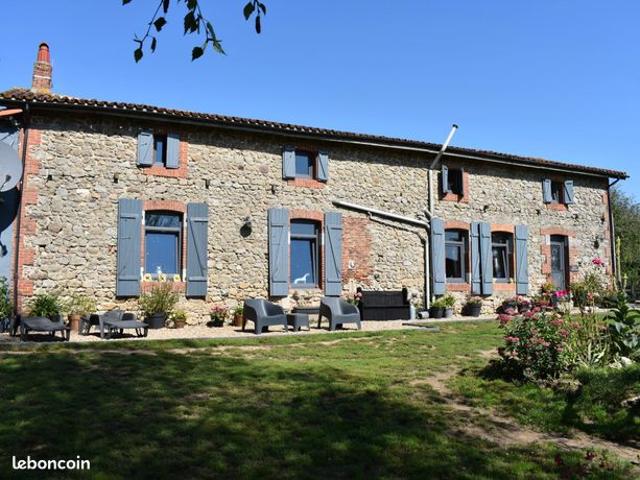 Maison 7 pièces 254 m²