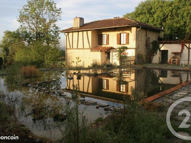 Maison 7 pièces 254 m²