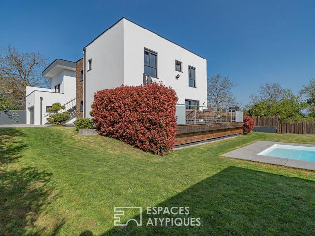 Maison 7 pièces 254 m²