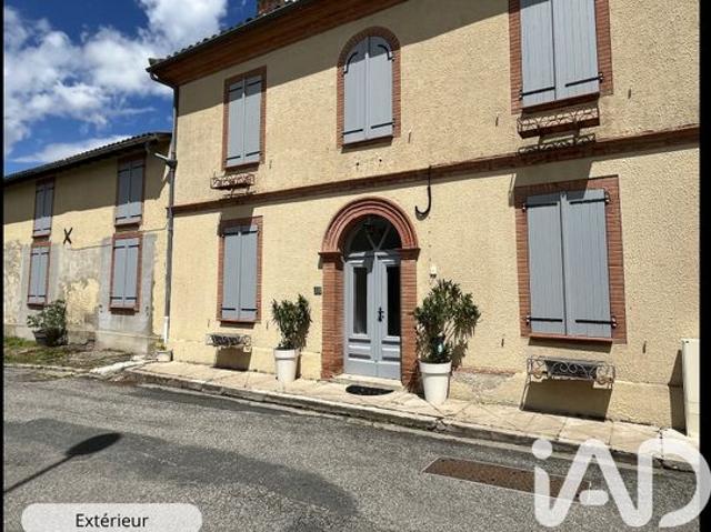 Maison 7 pièces 254 m²