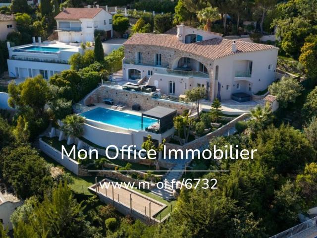 Maison 7 pièces 254 m²
