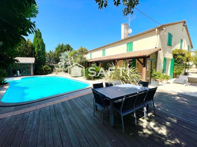 Maison 7 pièces 255 m²