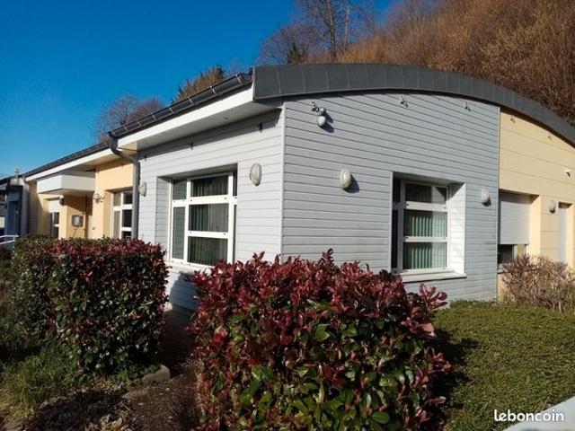 Maison 7 pièces 256 m²