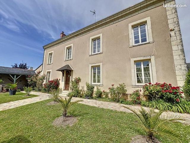 Maison 7 pièces 256 m²