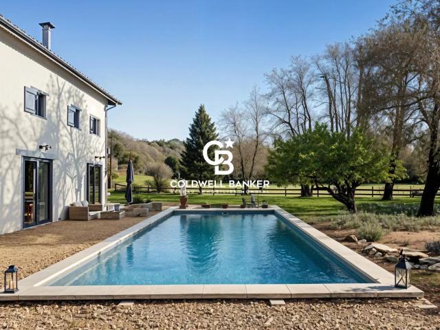 Maison 7 pièces 256 m²