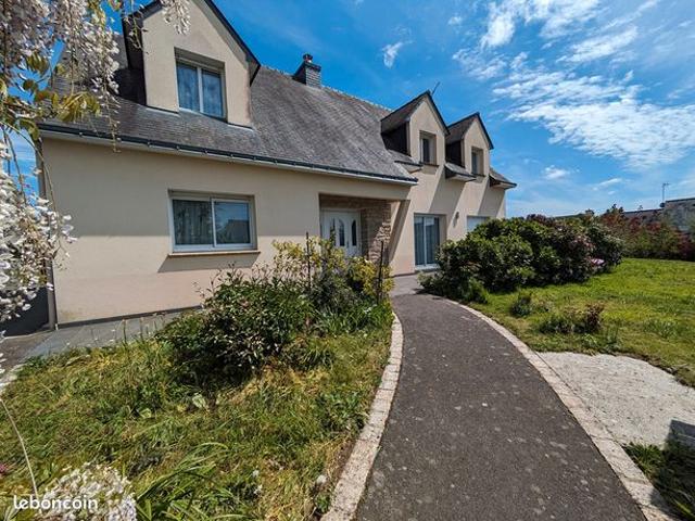 Maison 7 pièces 257 m²