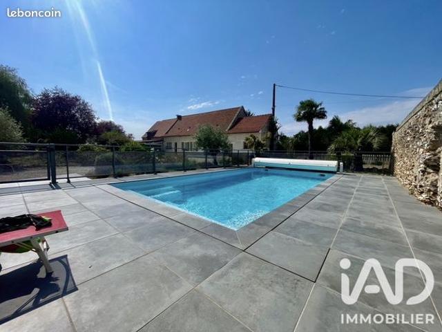 Maison 7 pièces 257 m²