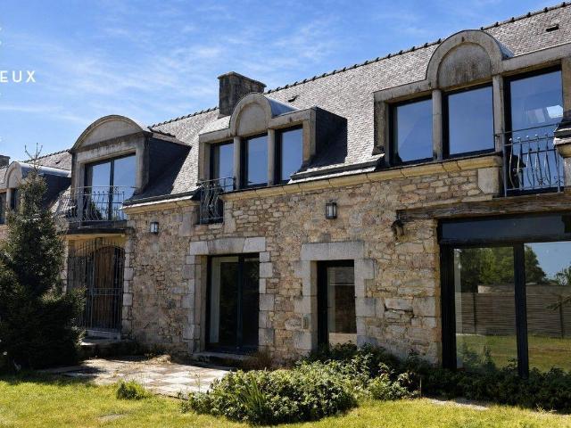 Maison 7 pièces 257 m²