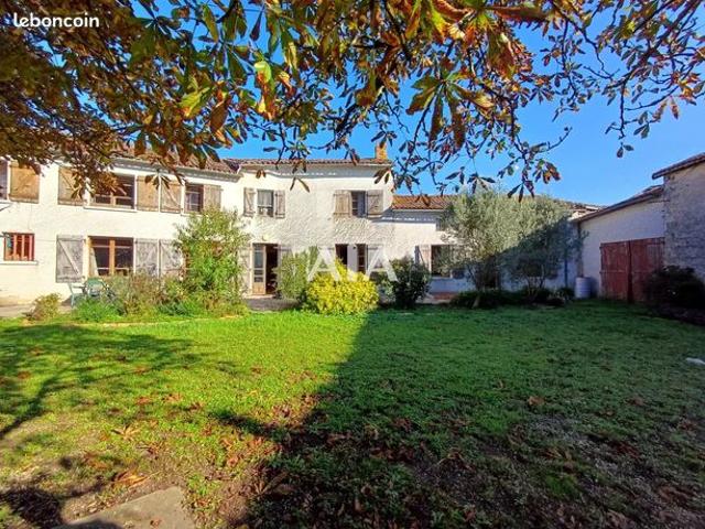 Maison 7 pièces 257 m²