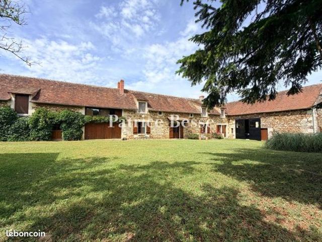 Maison 7 pièces 257 m²