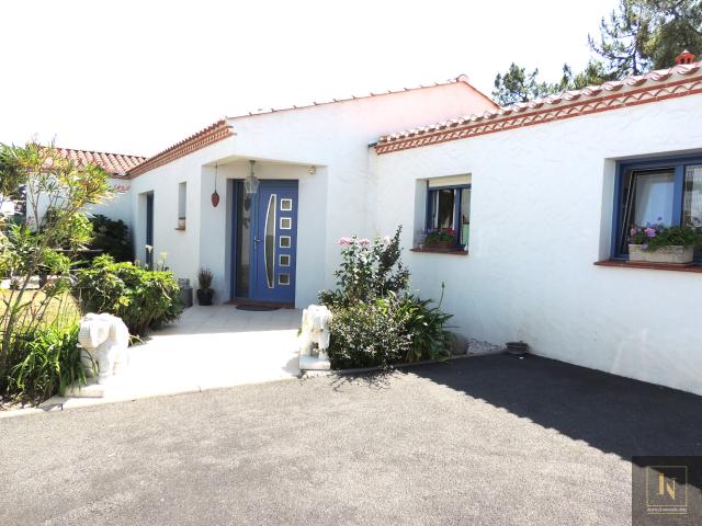 Maison 7 pièces 257 m²