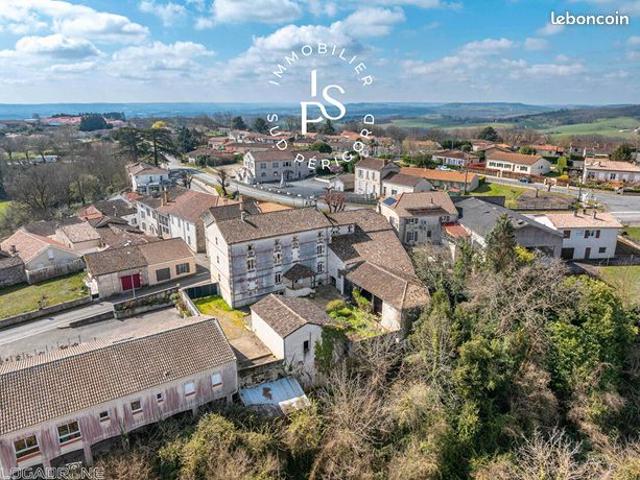 Maison 7 pièces 257 m²