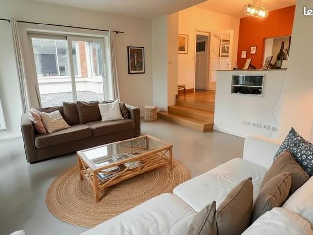 Maison 7 pièces 257 m²
