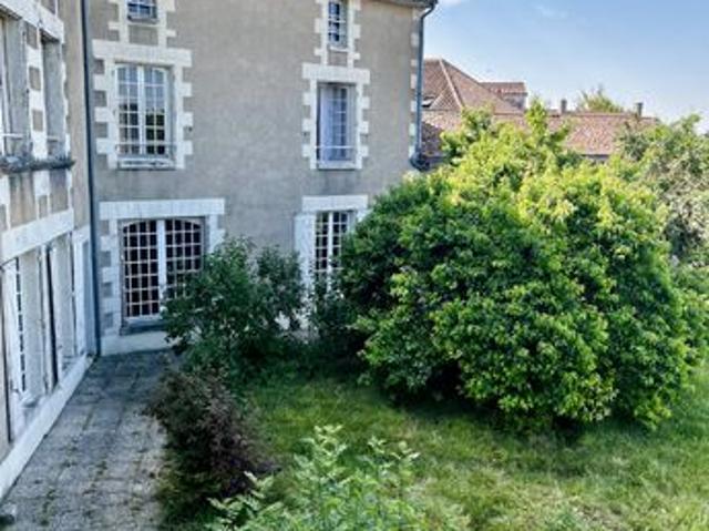 Maison 7 pièces 258 m²