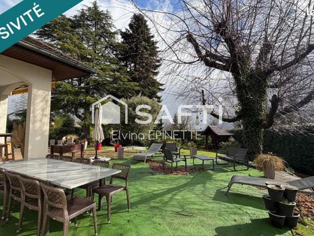 Maison 7 pièces 259 m²