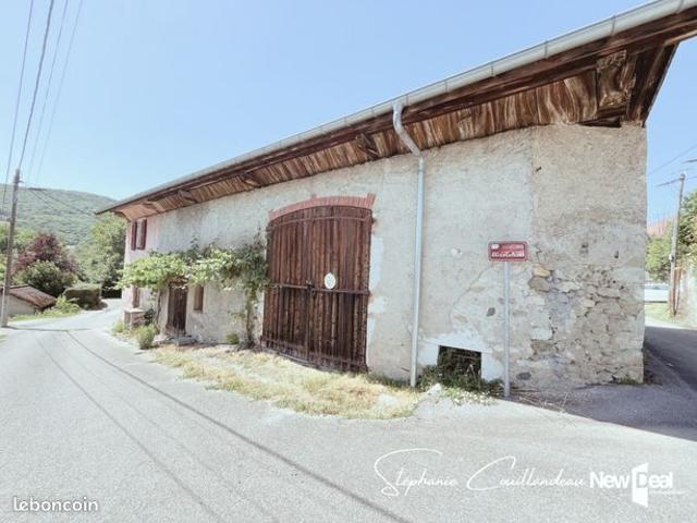 Maison 7 pièces 259 m²