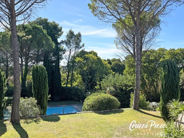 Maison 7 pièces 250 m²