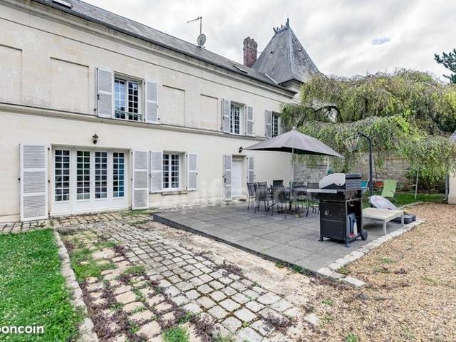 Maison 7 pièces 250 m²