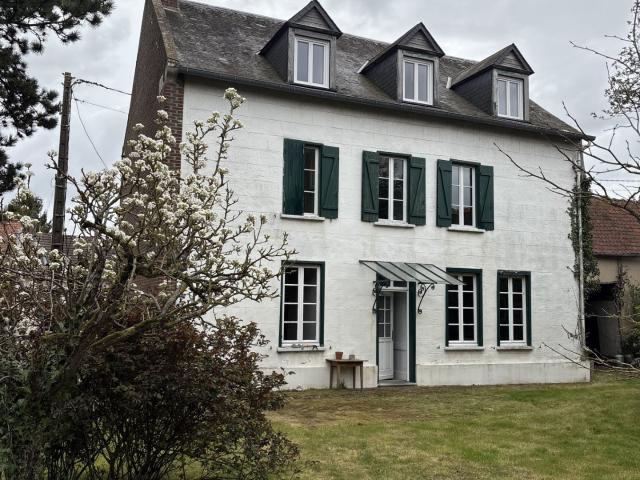 Maison 7 pièces 250 m²