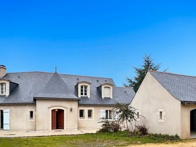 Maison 7 pièces 250 m²