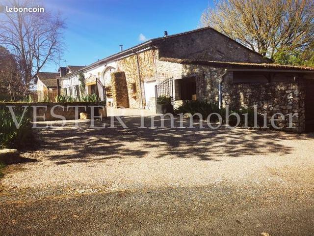 Maison 7 pièces 250 m²