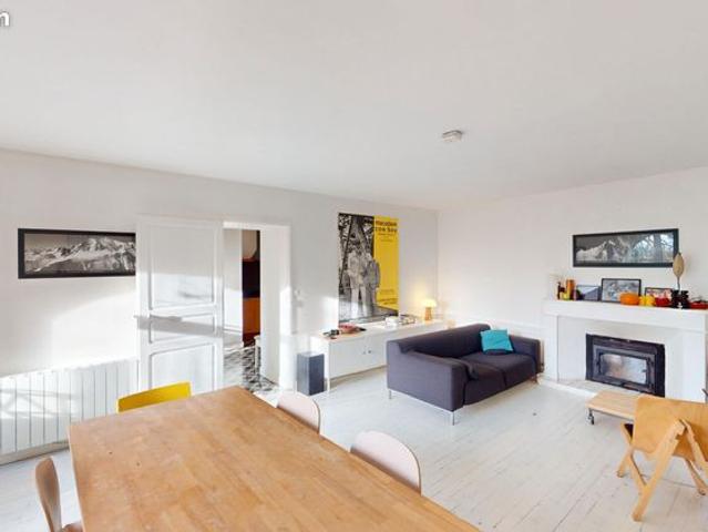 Maison 7 pièces 250 m²