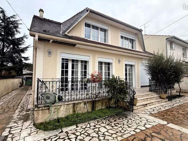 Maison 7 pièces 250 m²