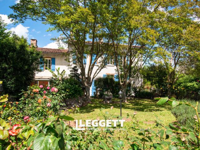 Maison 7 pièces 250 m²