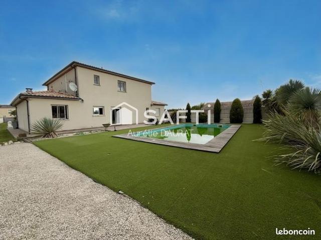 Maison 7 pièces 250 m²
