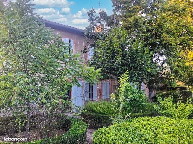 Maison 7 pièces 250 m²