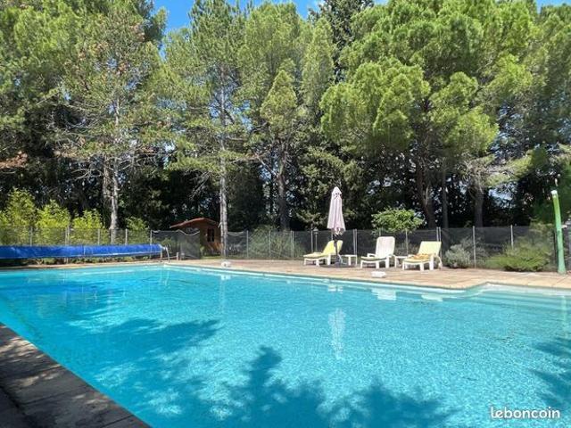 Maison 7 pièces 250 m²