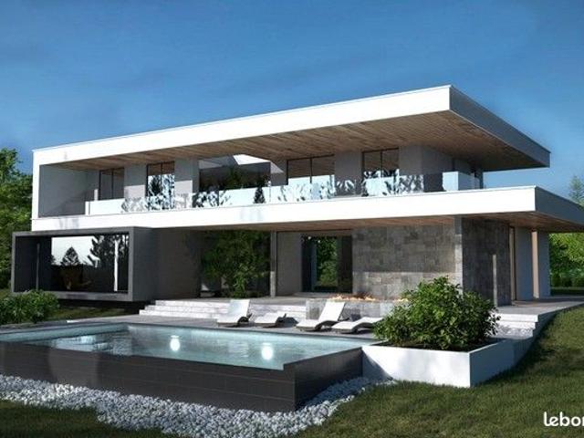 Maison 7 pièces 250 m²