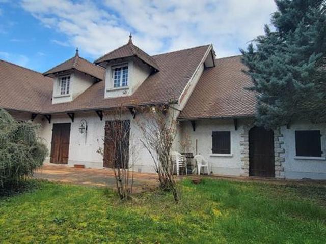 Maison 7 pièces 250 m²