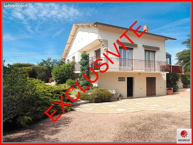Maison 7 pièces 250 m²