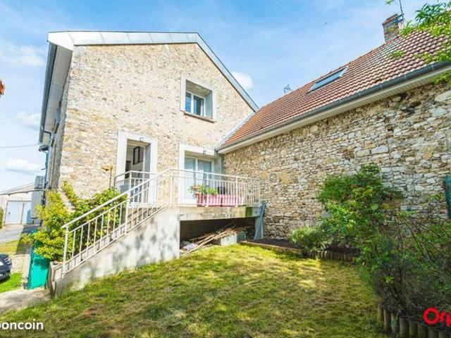 Maison 7 pièces 250 m²