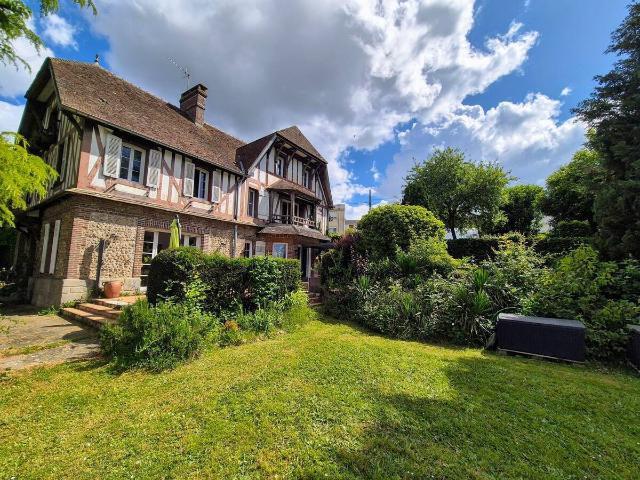 Maison 7 pièces 250 m²