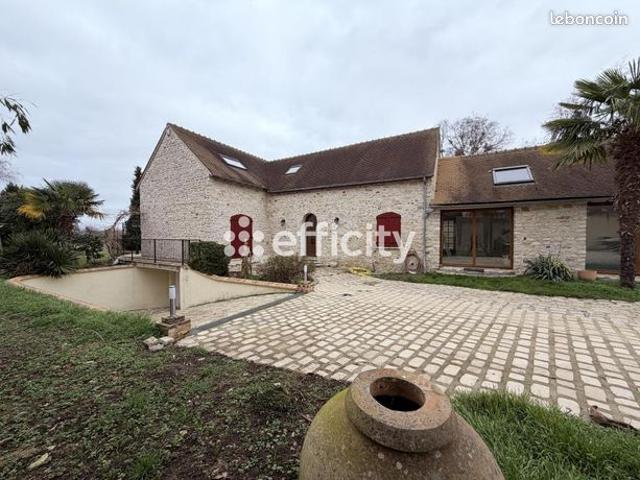 Maison 7 pièces 250 m²