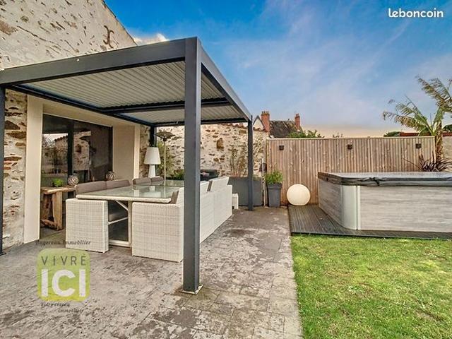 Maison 7 pièces 250 m²