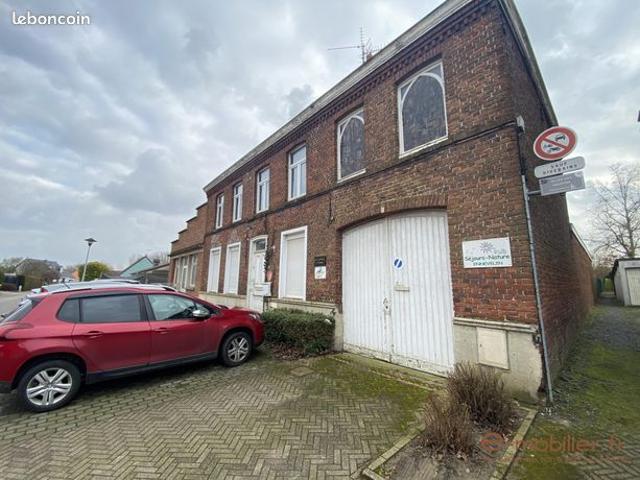 Maison 7 pièces 250 m²