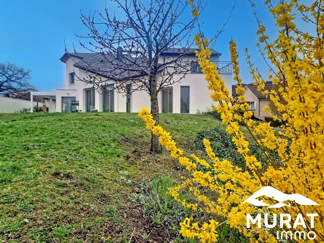 Maison 7 pièces 250 m²